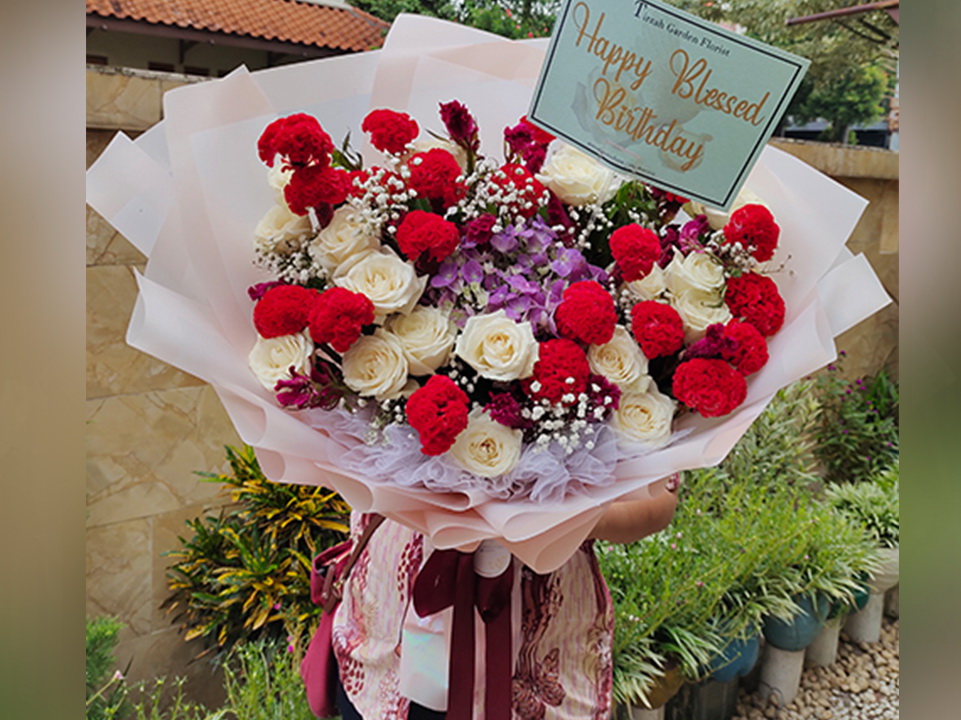 Blooming Love Bouquet